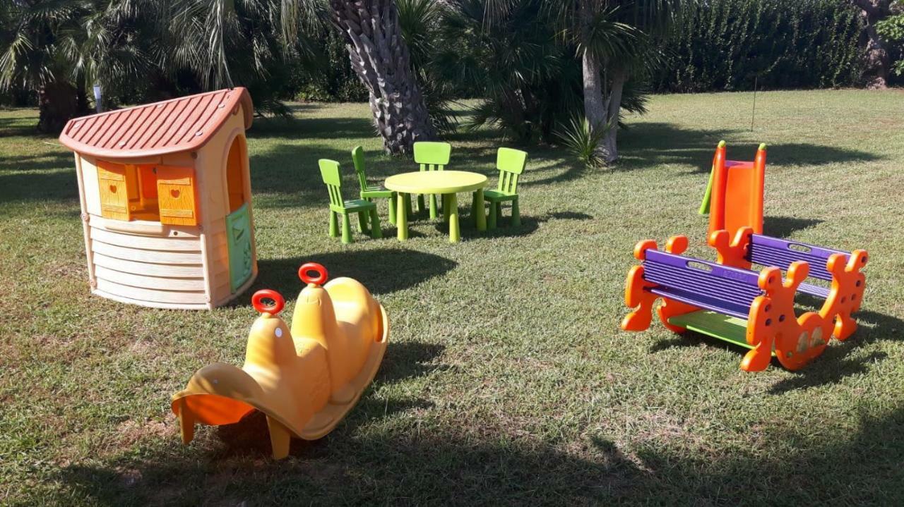 Villa Minerva Family Relais Alezio Bagian luar foto